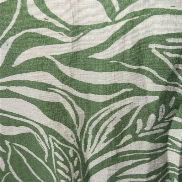 Peach Brand Green Leaf Print Button Down Shirt - Picture 6 of 6